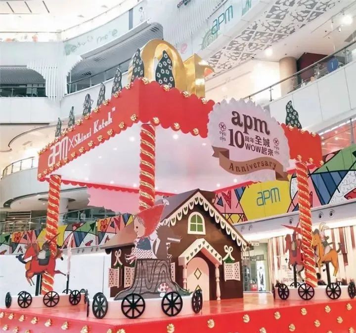 廣告行業(yè)彩白彩、KT板、雙面吊旗，廣告人要抓住圣誕節(jié)商機(jī)。